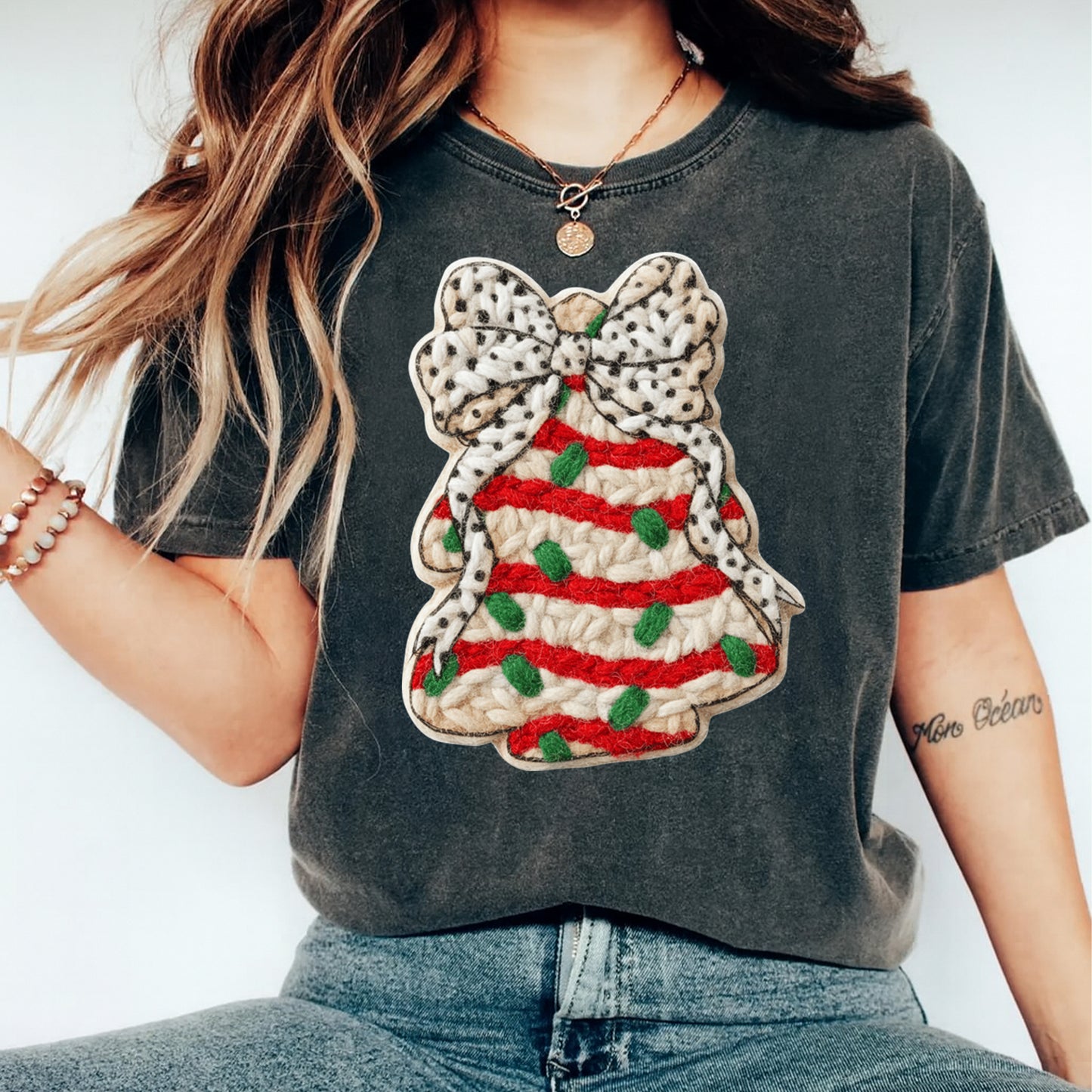 Christmas Tree with Polka Dot Bow DTF Transfer – Ready to Press Iron On Heat Transfer for DIY Christmas Shirts 12220