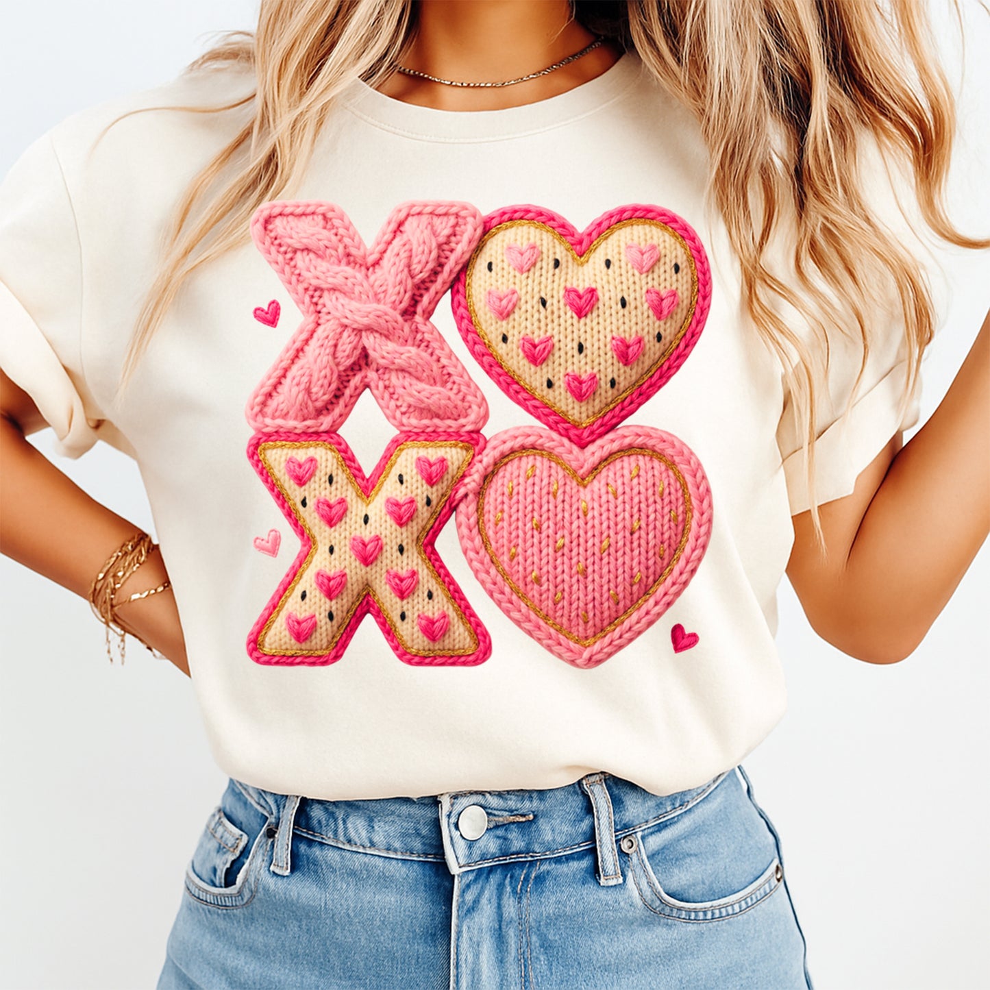 women wearing a white thsirt with xoxo design