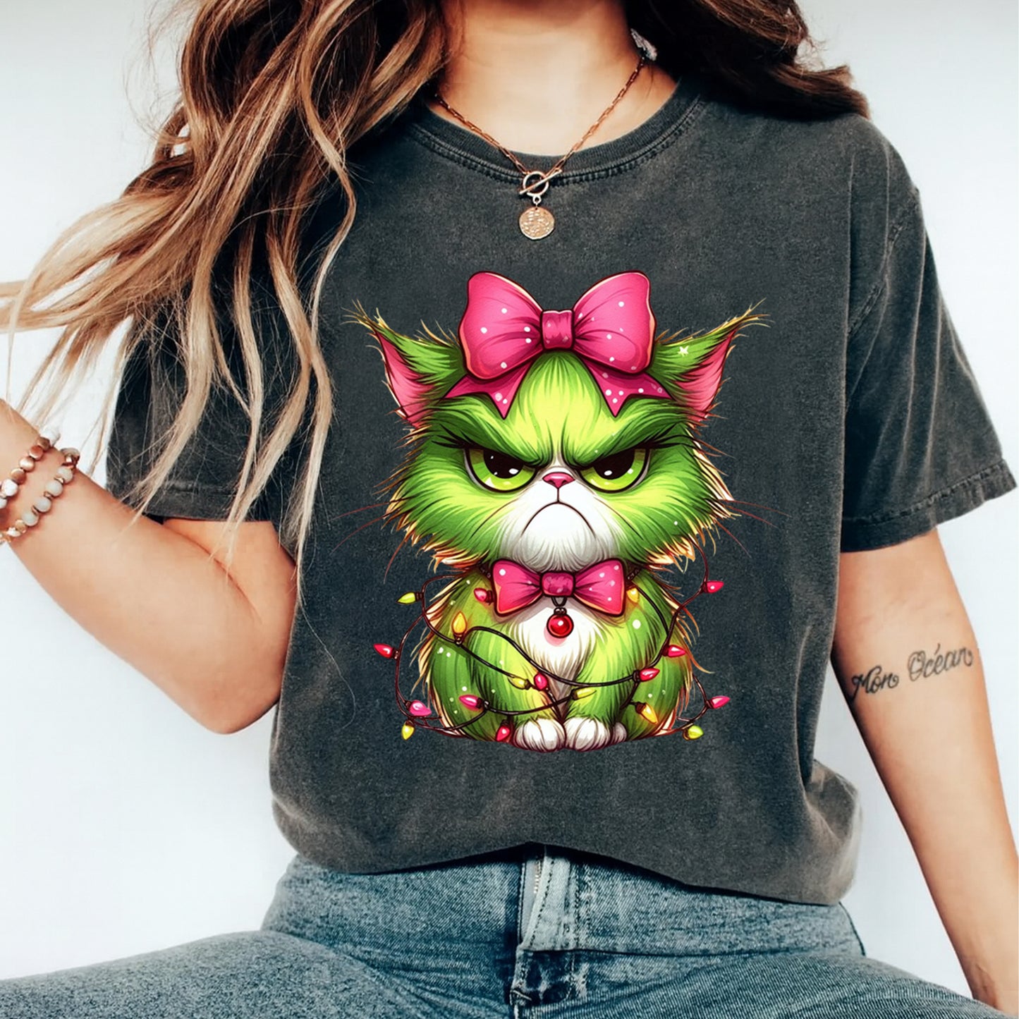 Christmas Grumpy Cat Bow Lights DTF Transfer – Ready to Press Iron On Heat Transfer for DIY Shirts 11934