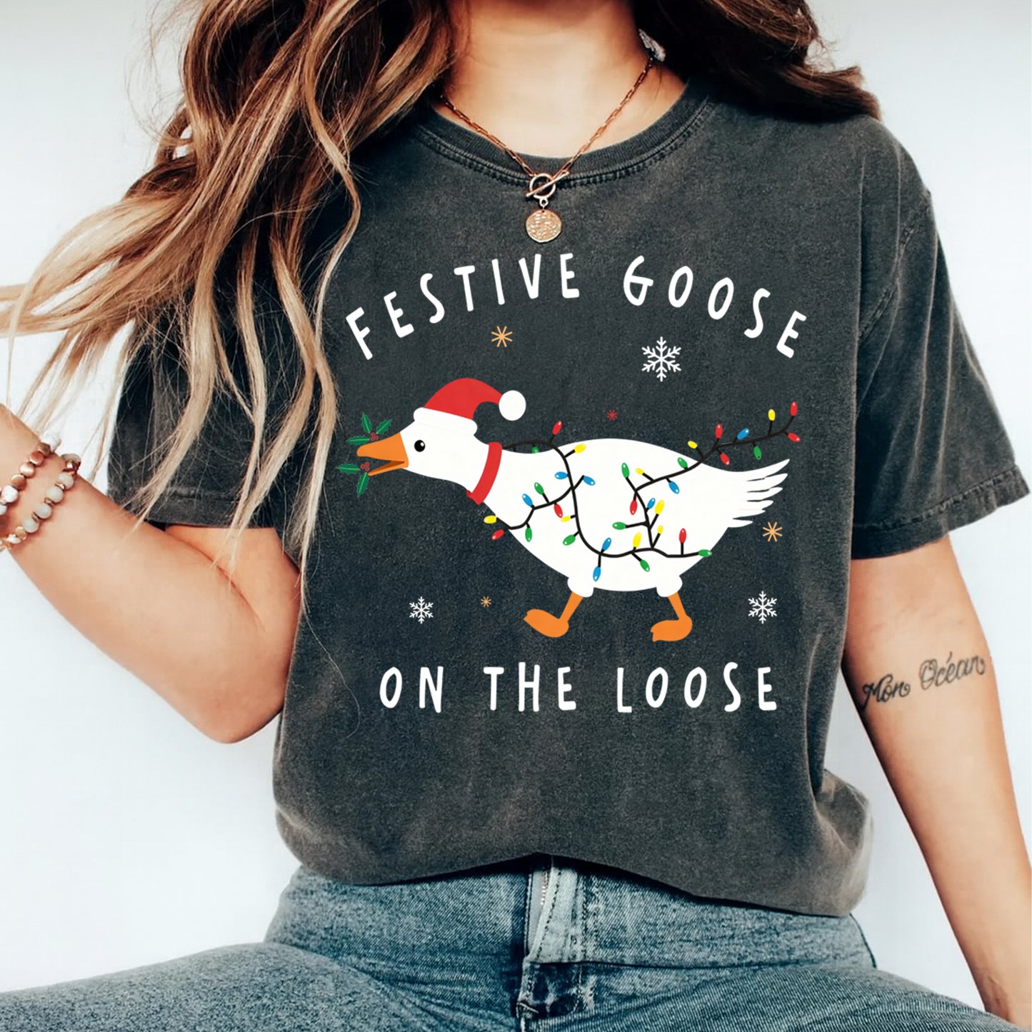 Christmas Goose DTF Transfer – Festive Goose Holiday Graphic Ready to Press Iron On Heat Transfer DIY Christmas Shirts 12460