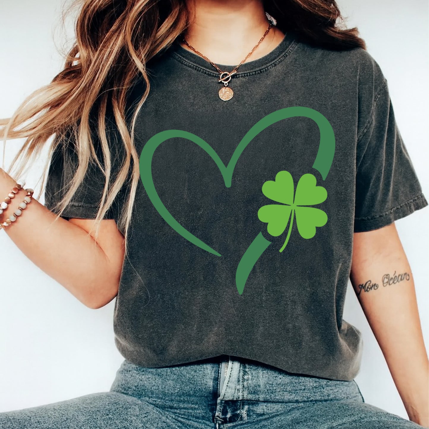 St Patricks Day DTF Transfer – Minimal Shamrock Heart Line Ready to Press Iron On Heat Transfer for DIY St Patricks Day Shirts 12574