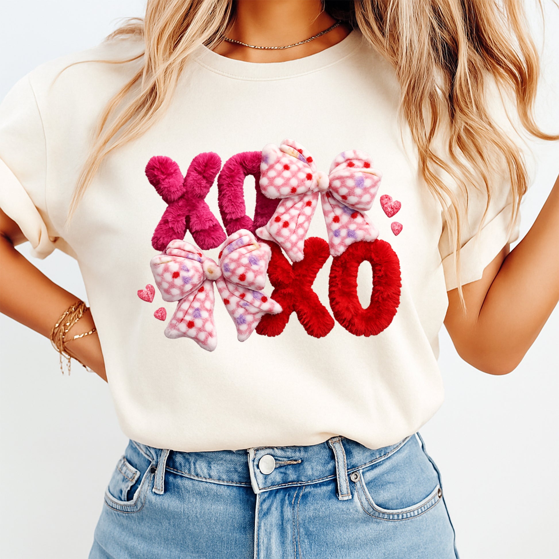 WOMEN WEARING T SHIRT WITH XOXO DESIGN 